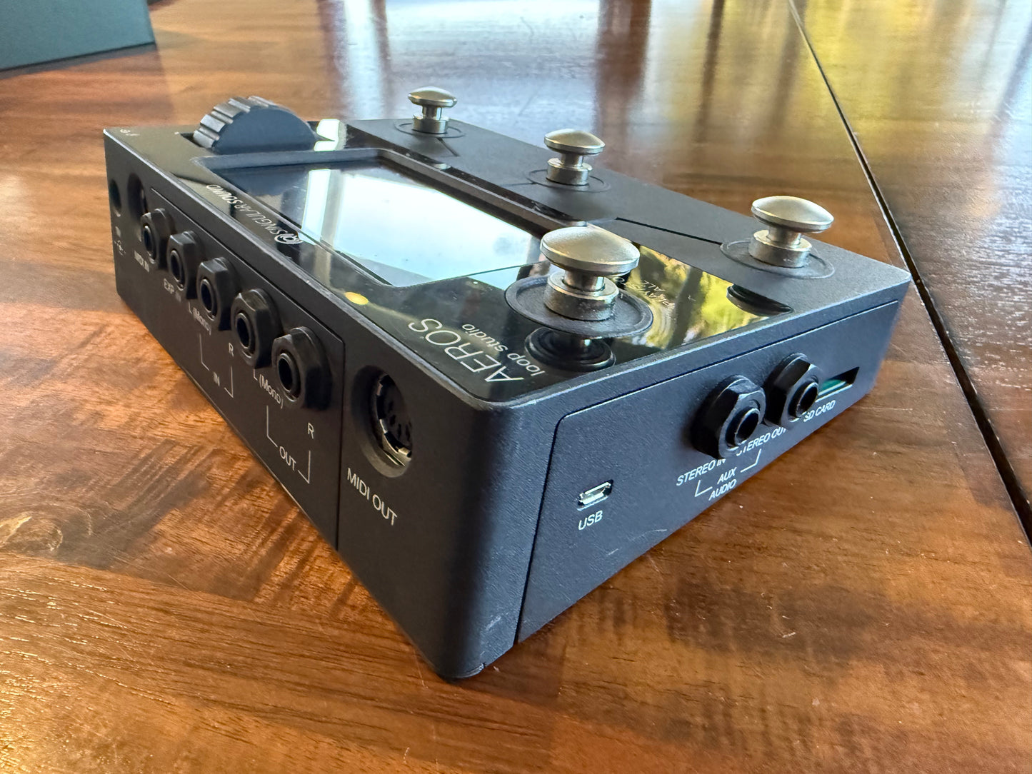Aeros Loop Studio