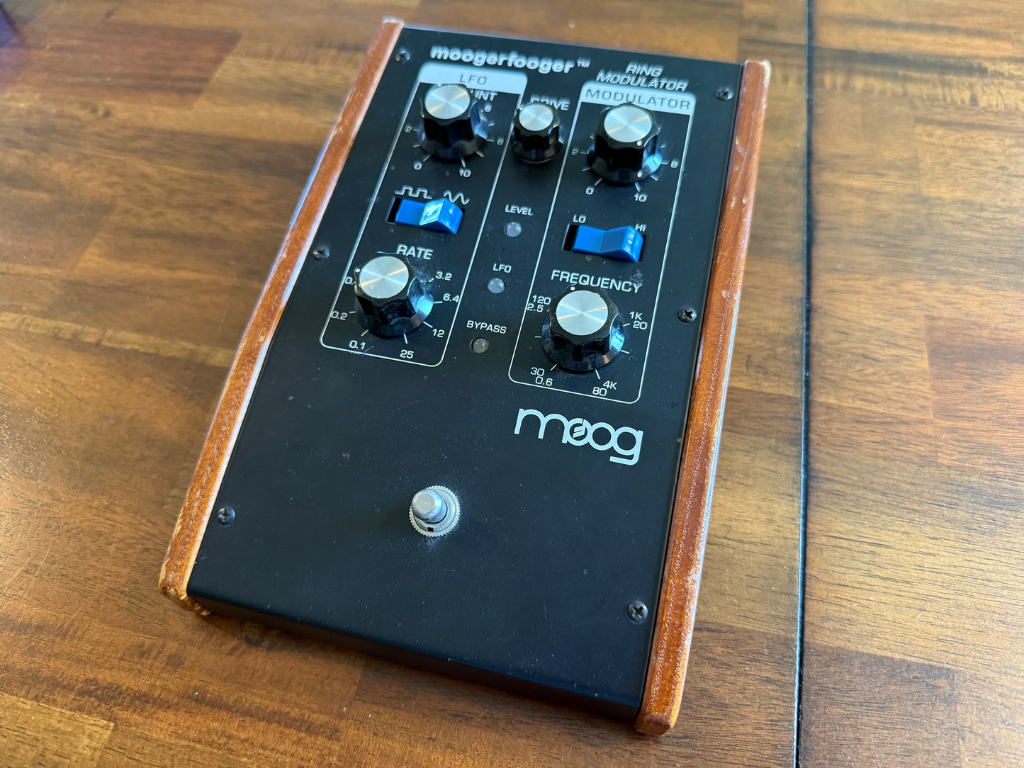Moogerfooger MF-102 Ring Modulator